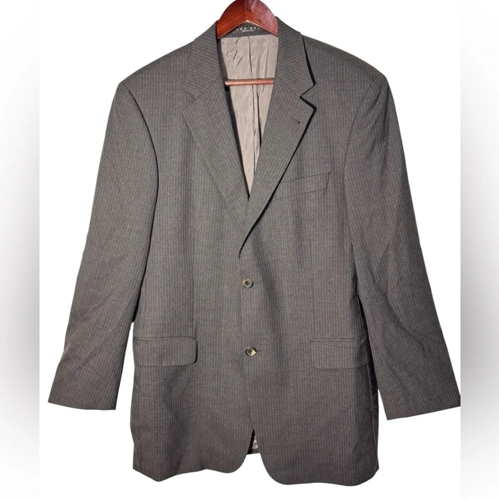Hugo Boss super 100 finest quality 100% Schurwolle Virgin wool Size 41L Made USA